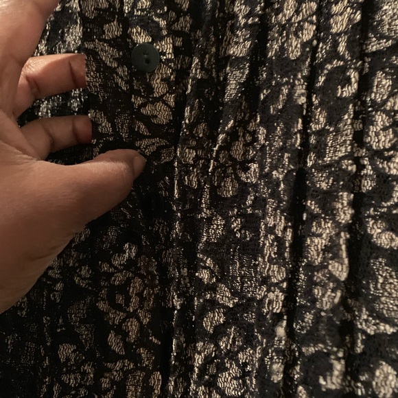 Lace tuxedo style blouse. - Picture 3 of 3